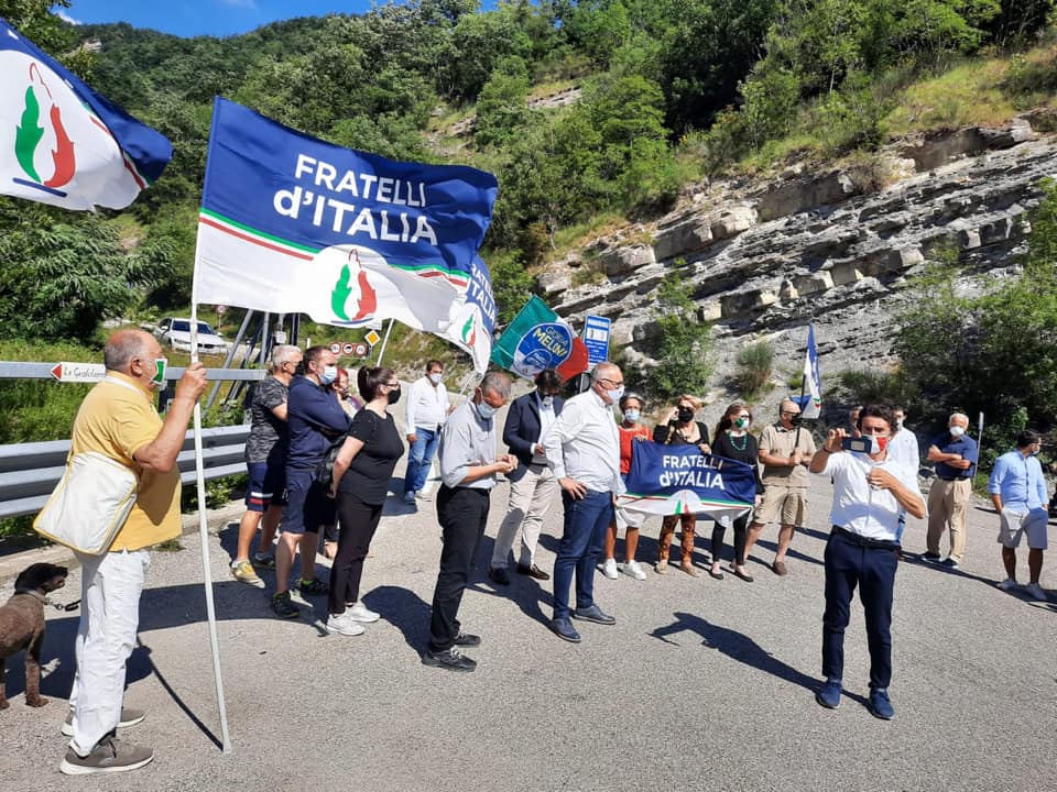 La manifestazione a passo dei Mandrioli