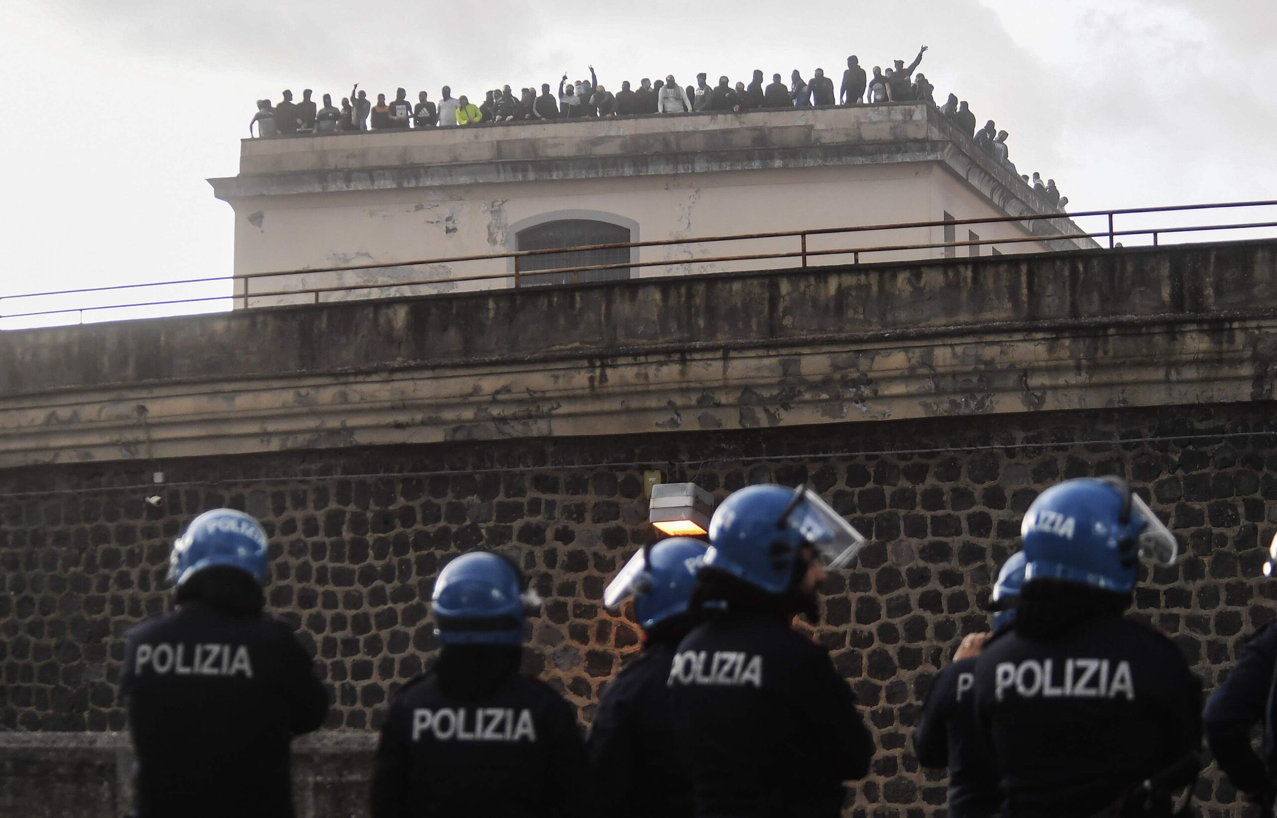 Un'immagine di una rivolta in carcere